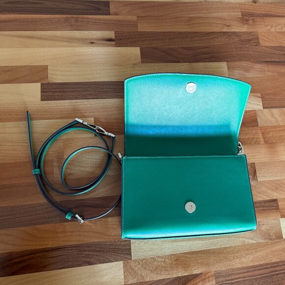 Kate Spade Green Leather Crossbody Bag with Gold Chain - Picture 5 of 11